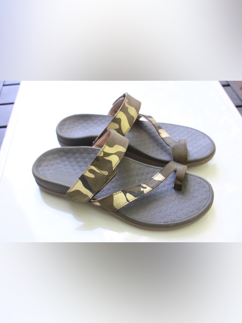 Vionic Morgan sandals